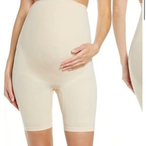 SKIMS Sculpting Mid Thigh Maternity Shorts size 2x/3x